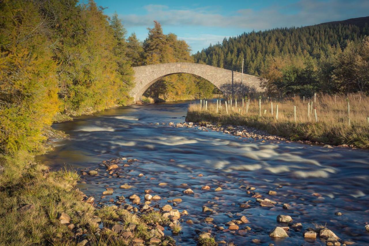 Howe Of Torbeg Hotel Ballater Exterior photo