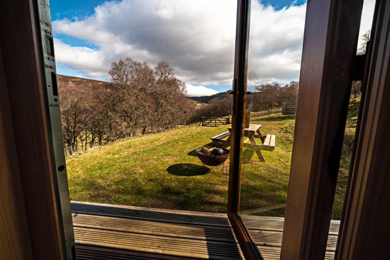 Howe Of Torbeg Hotel Ballater Exterior photo