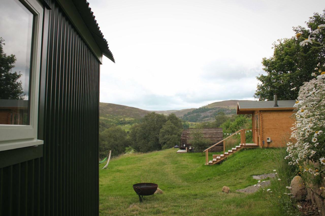 Howe Of Torbeg Hotel Ballater Exterior photo